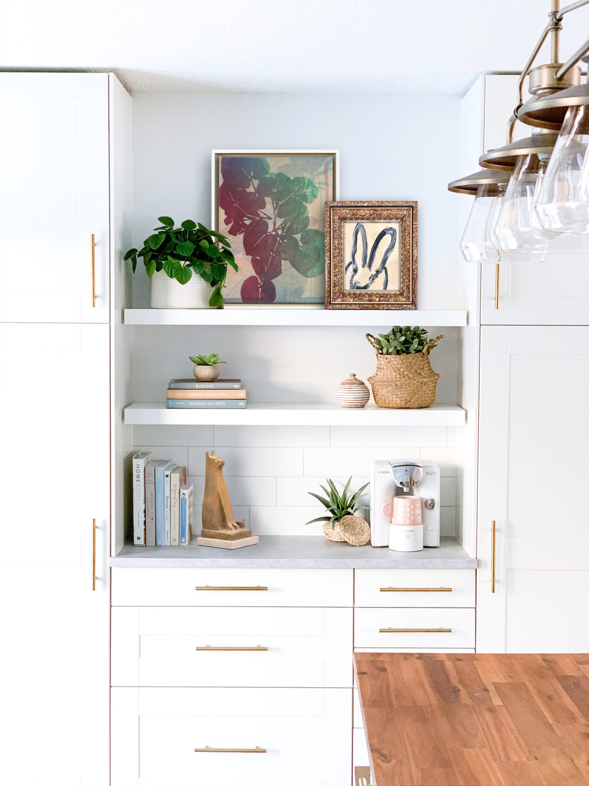 Picture This: Curating The Best Shelfie