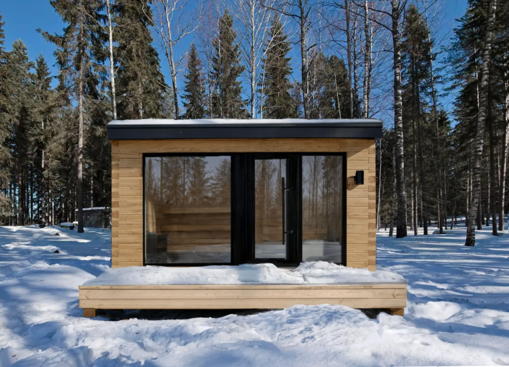 The island. A self-contained space—designed to shape how you heat, cool, and move through the full rhythm of bathing, in every season. Hot Room 415 ft³ Interior 6'10" × 7'9"